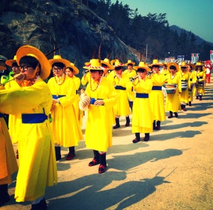 The Korean equivalent of the Michigan Marching Band.